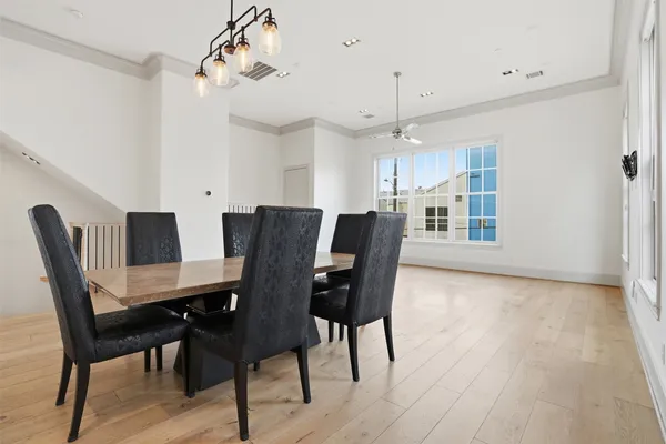 $4,500 | 19 Robita Street, Houston, TX 77019