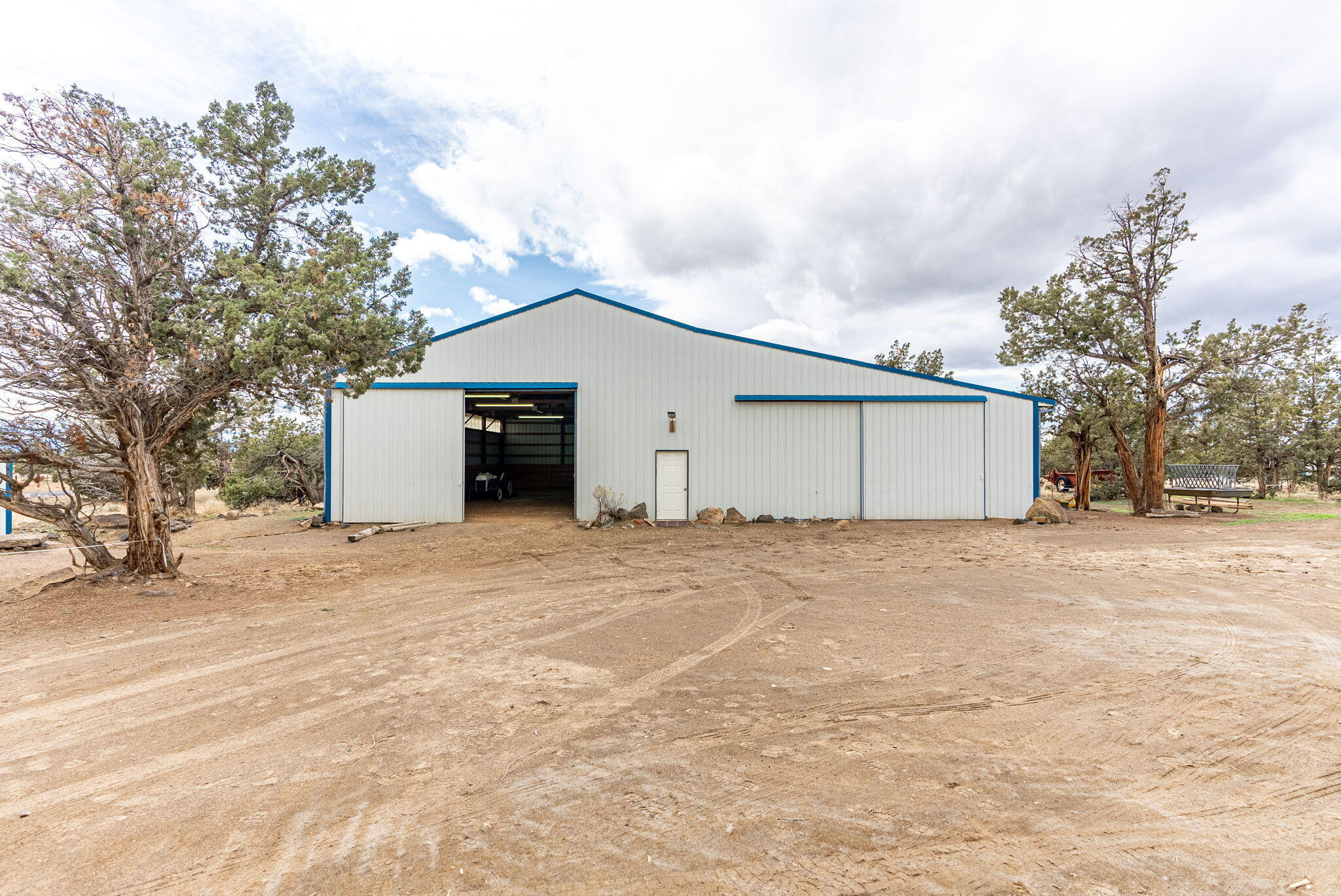 9707 Willard Road Bend, OR 97701 - Photo 78 of 96 8-web-or-mls-Riley Visuals-8