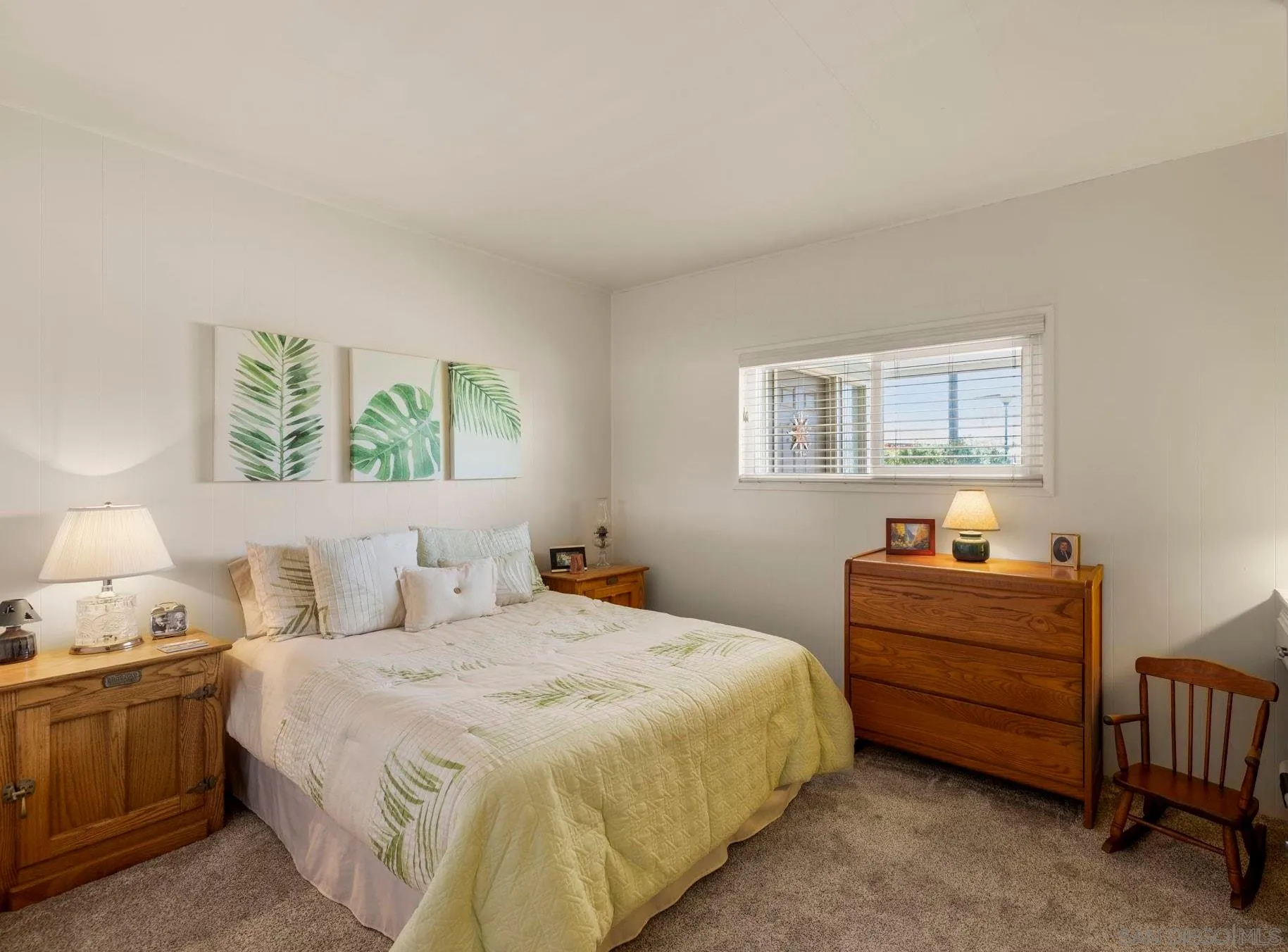 116 Havenview Lane Oceanside, CA 92056 - Photo 19 of 47 a bedroom with a bed and a dresser in it