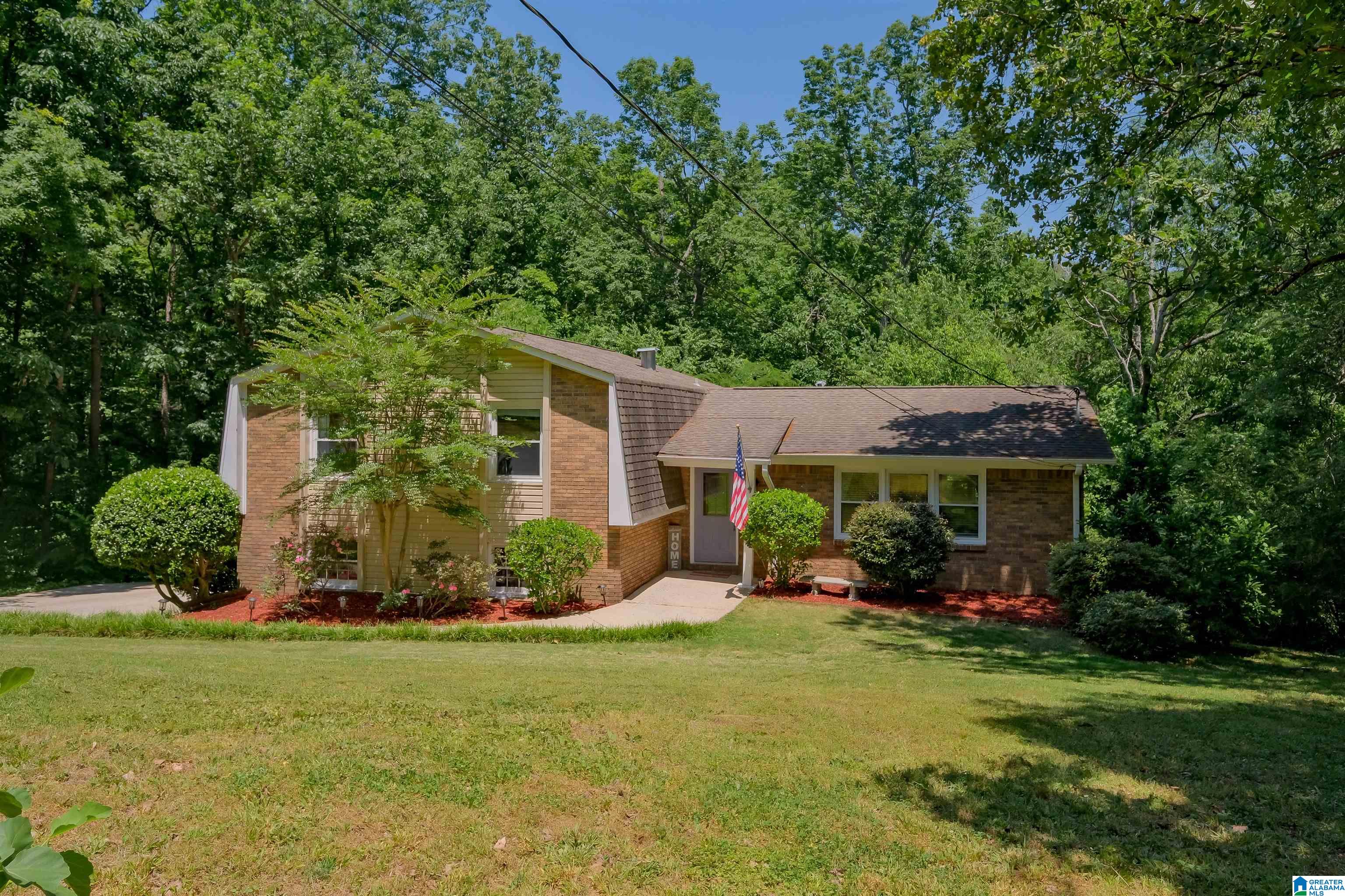 4669 Burningtree Lane Pelham, AL 35124 - Photo 3 of 45