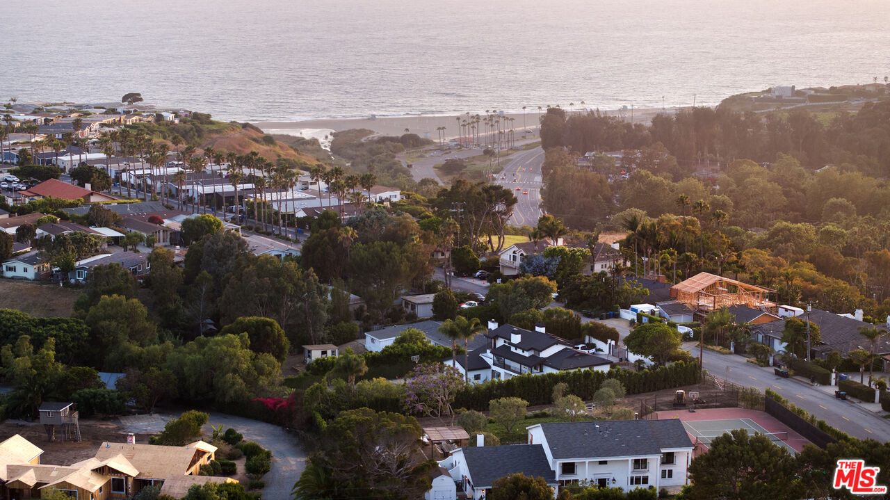 29328 Heathercliff Road Malibu, CA 90265 - Photo 44 of 45