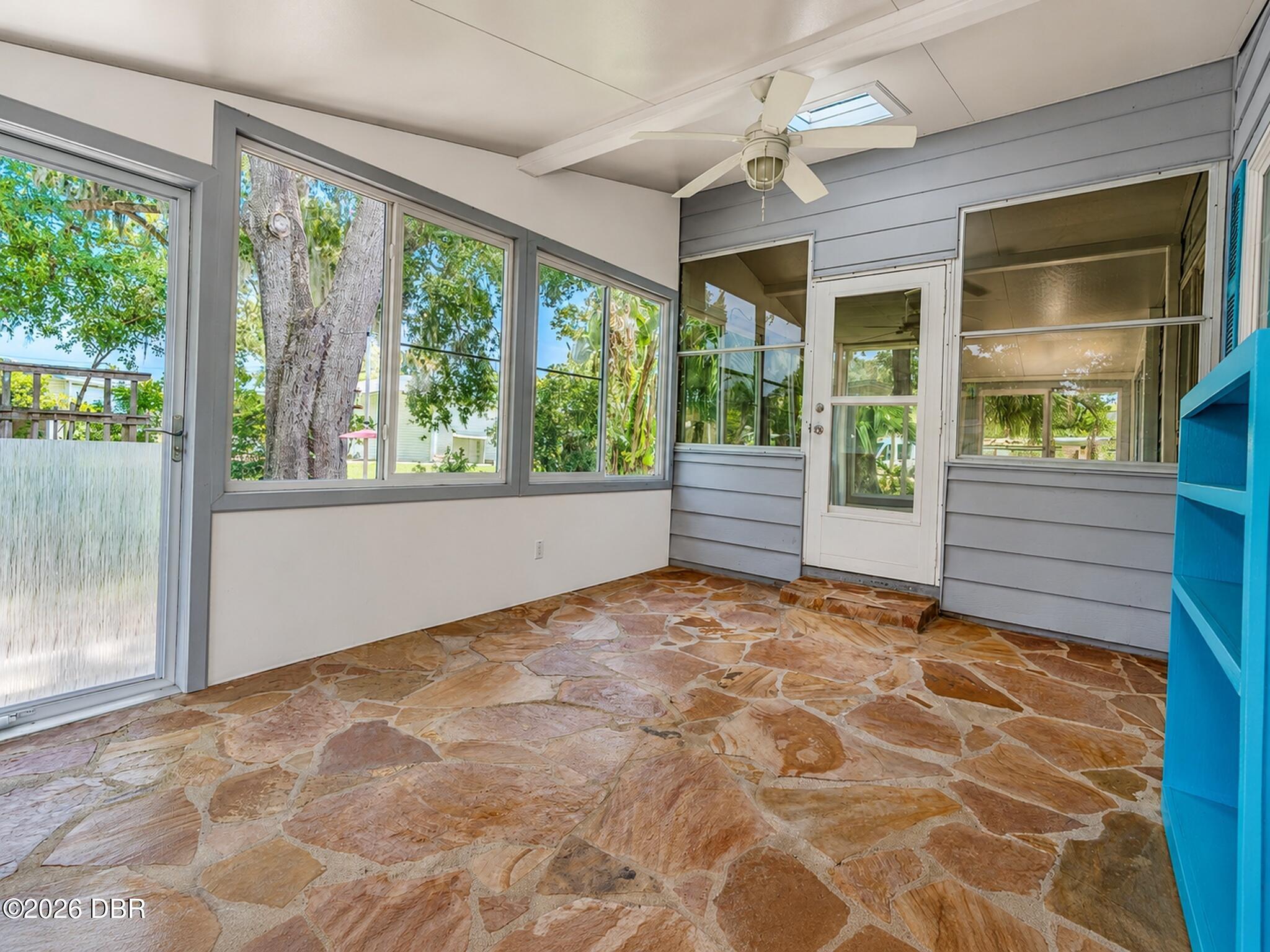 604 Topside Circle Edgewater, FL 32141 - Photo 27 of 38 Top Circle Realestate Interior20_MLS