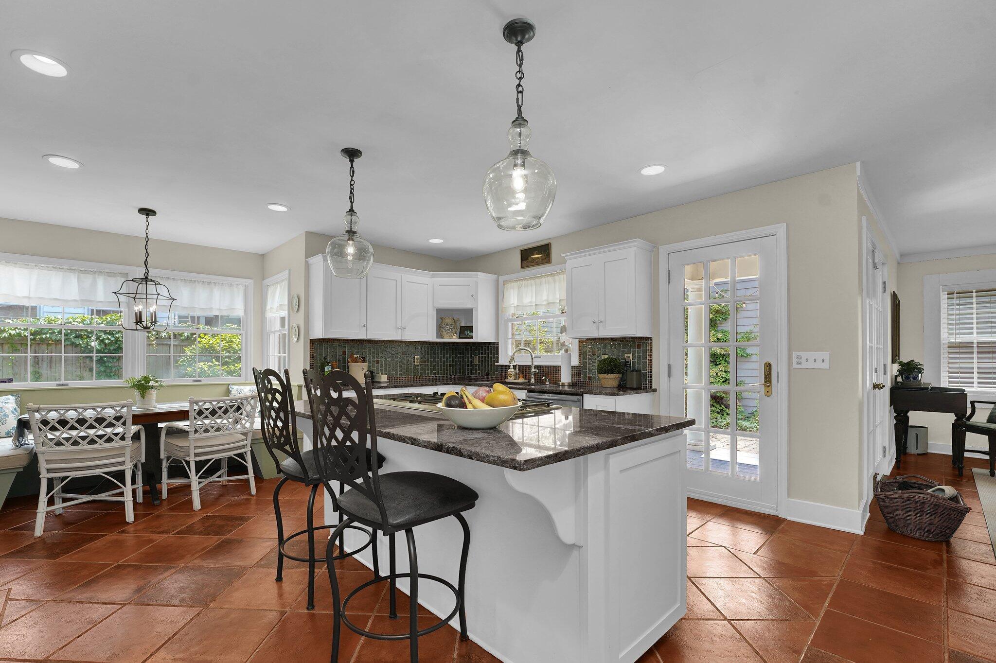2500 Henthorn Road Upper Arlington, OH 43221 - Photo 8 of 55 Kitchen