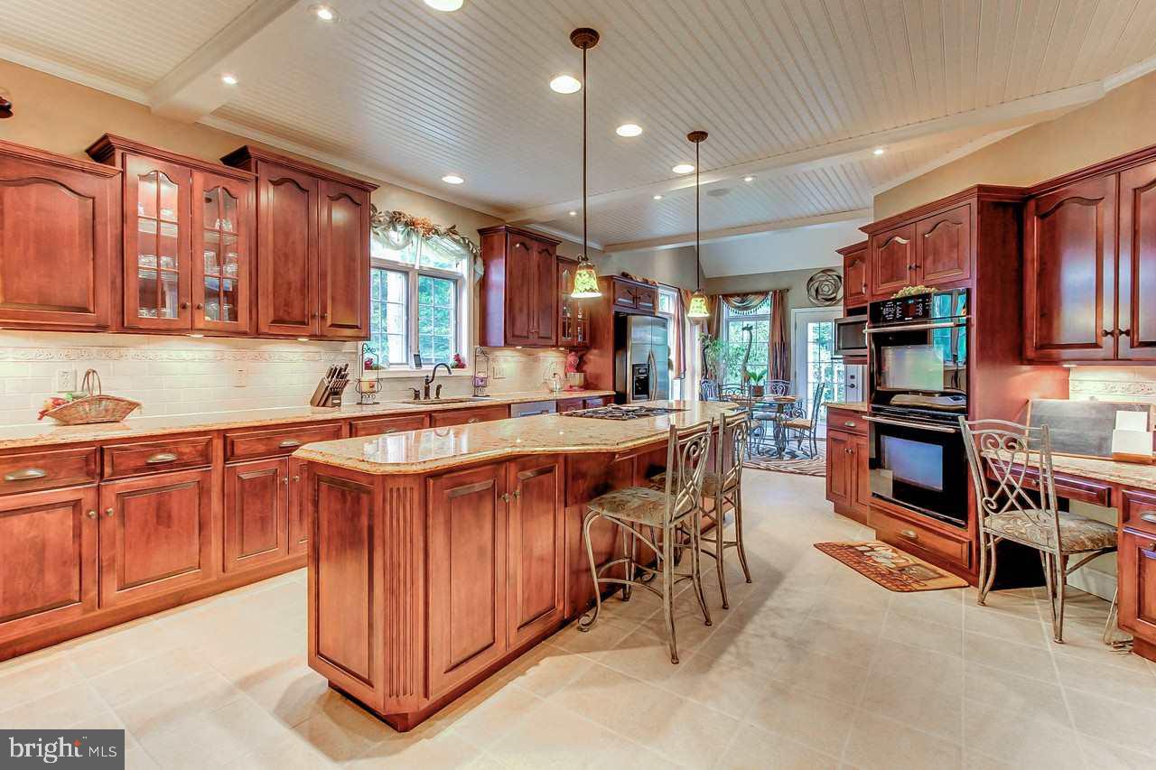 2250 Baker Road York, PA 17408 - Photo 9 of 67 Gallery Image 9