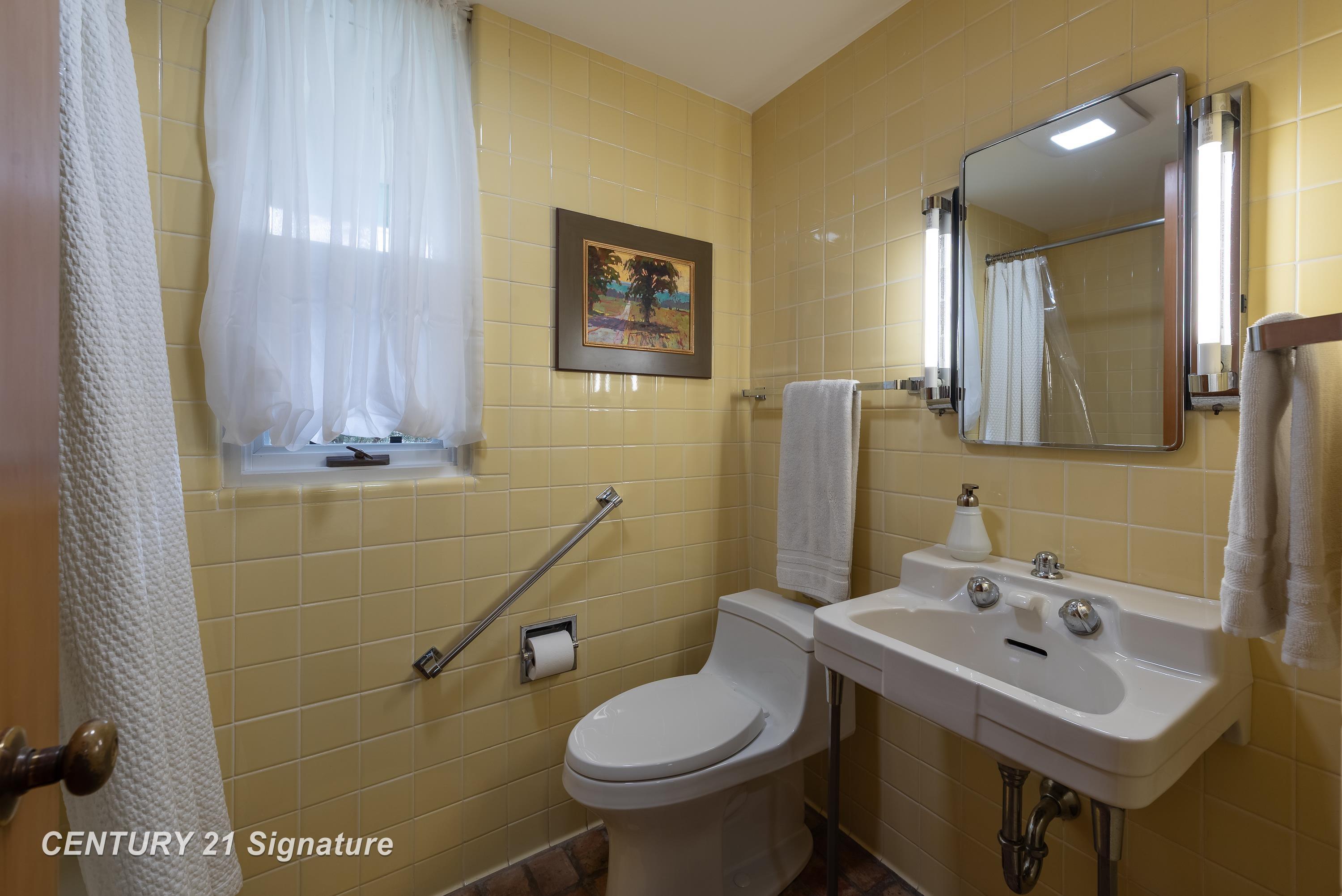 1015 West Sugnet Road Midland, MI 48640 - Photo 50 of 99 50174707-371abe5b-e0b9-4035-b5d9-e48076ab3eb3.JPG