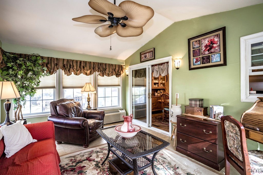 4286 Old Meadow Road Clay, NY 13041 - Photo 15 of 29