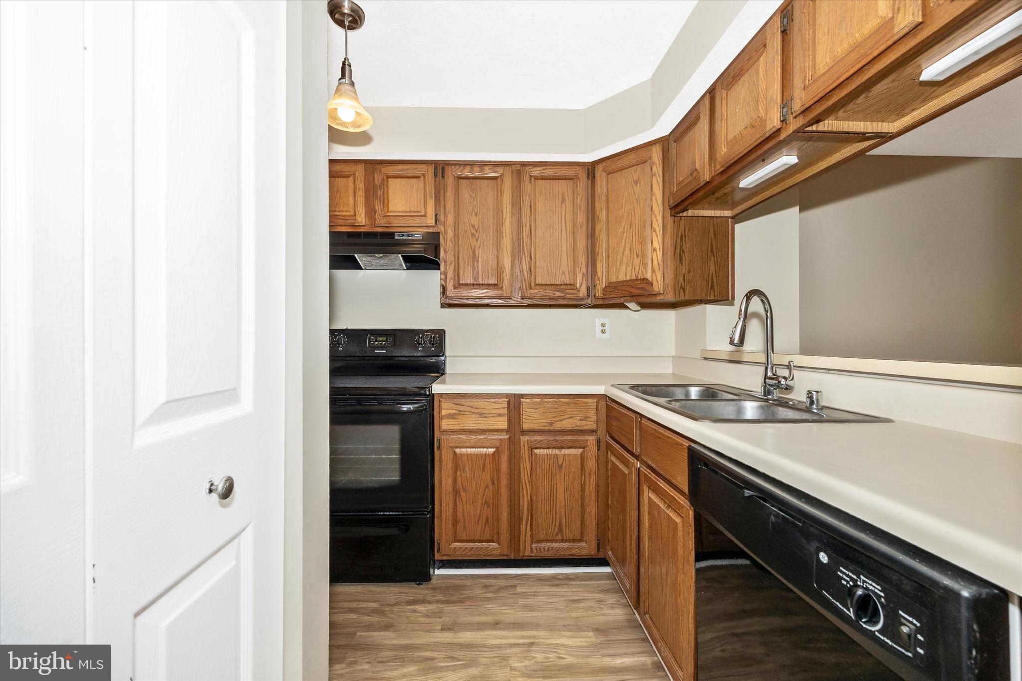 813 Stratford Way, Unit J Frederick, MD 21701 - Photo 11 of 25 Pantry next to kitchen