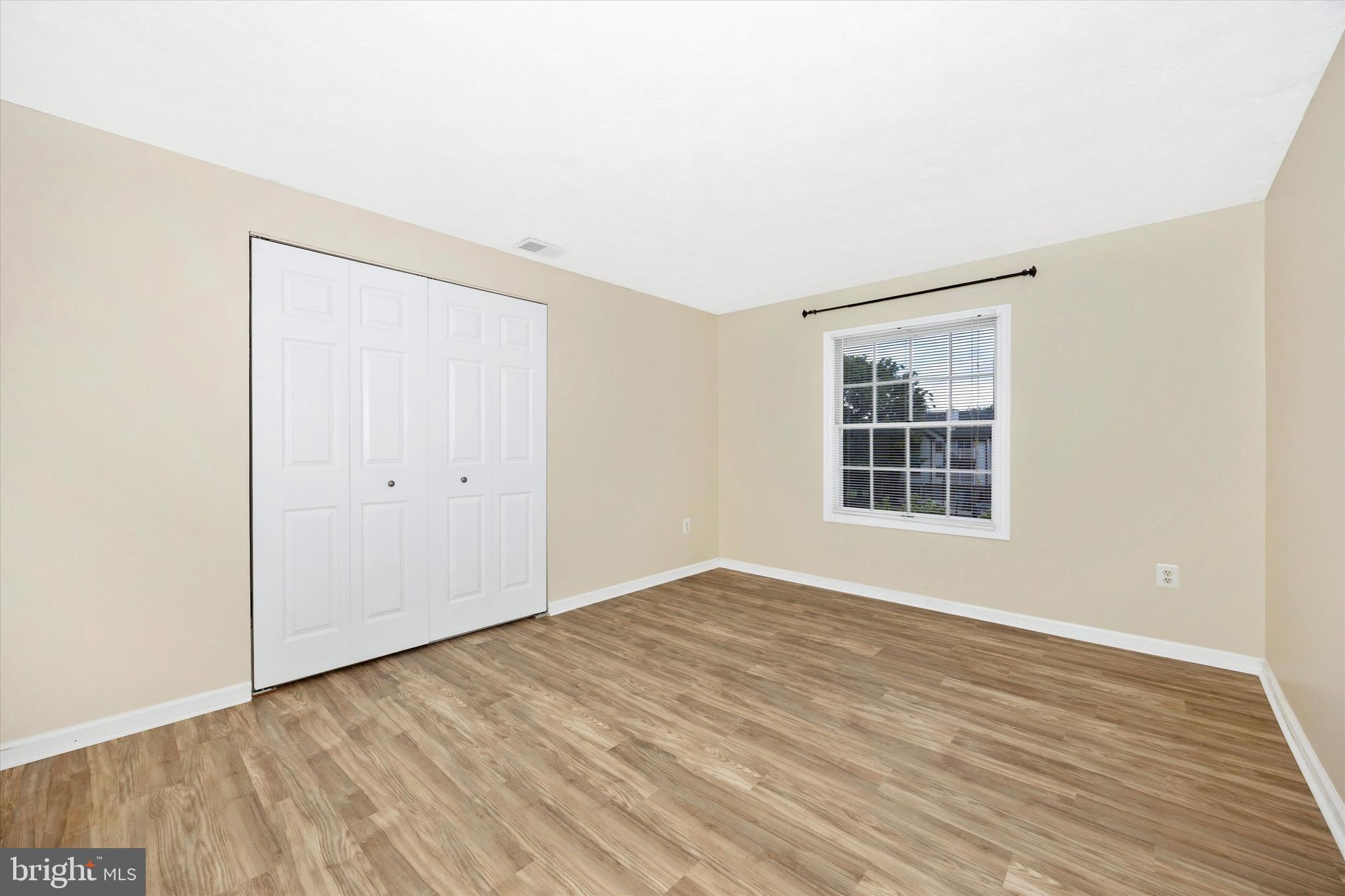 813 Stratford Way, Unit J Frederick, MD 21701 - Photo 17 of 25 Second bedroom