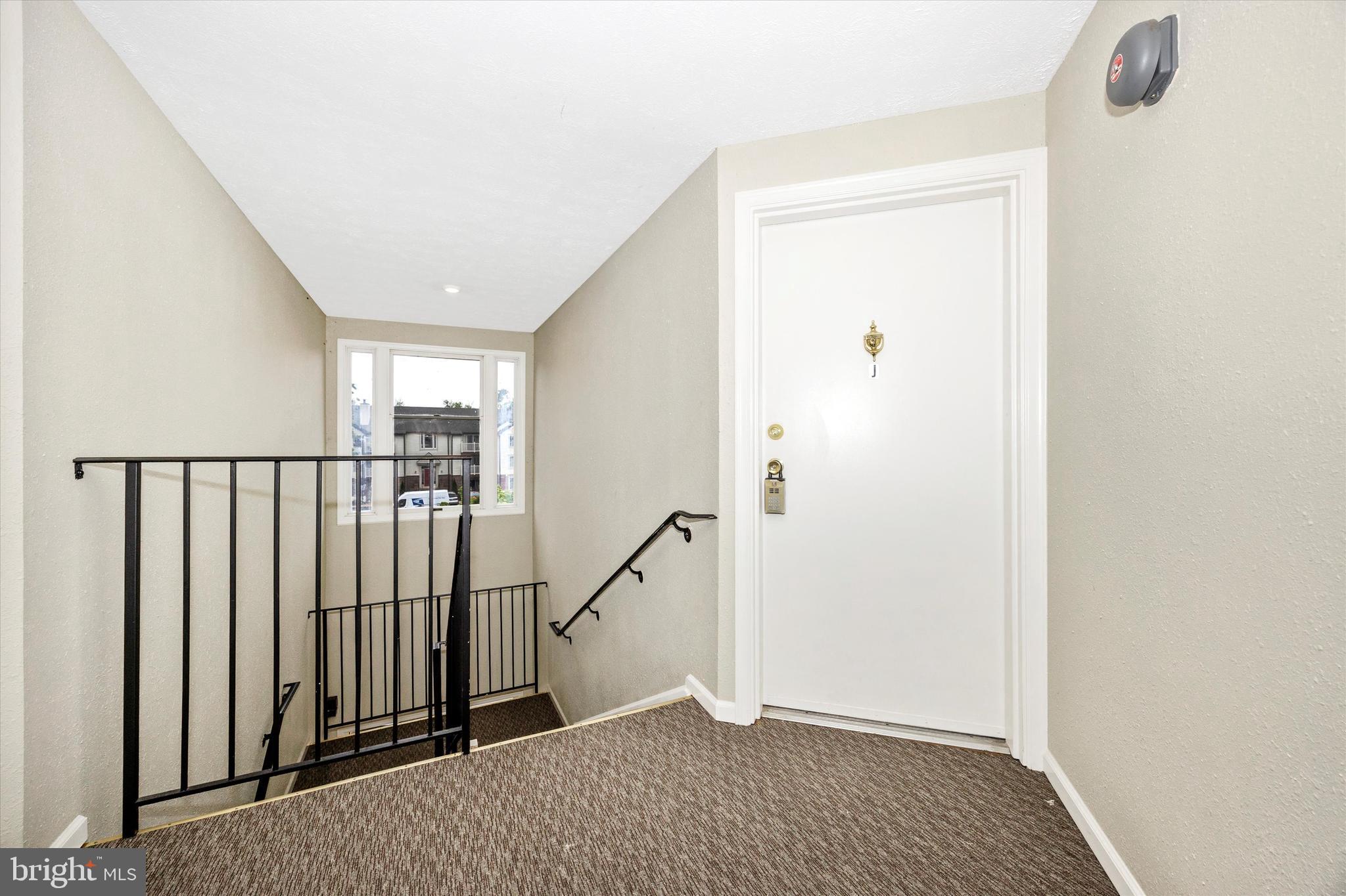 813 Stratford Way, Unit J Frederick, MD 21701 - Photo 3 of 25 Front entrance