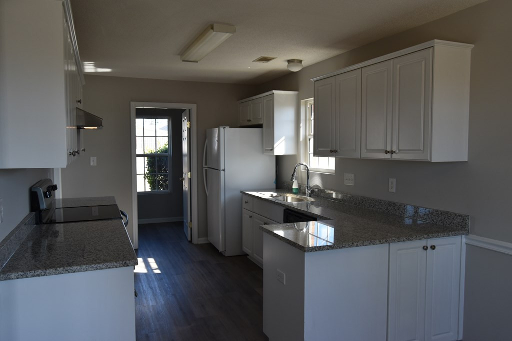 4529 Castle Rock Road Augusta, GA 30909 - Photo 4 of 18