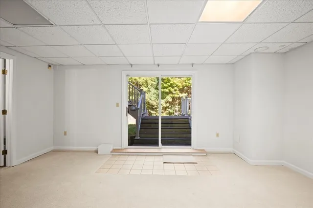 a view of empty room with window