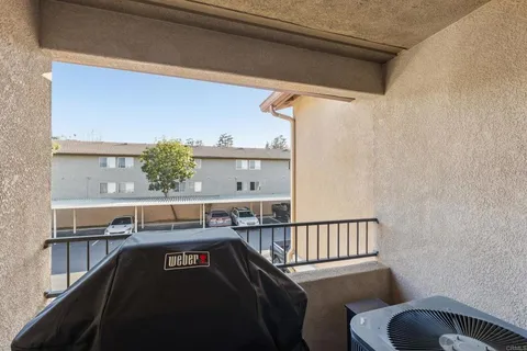 $385,000 | 9728 Marilla Drive, Unit 805, Lakeside, CA 92040