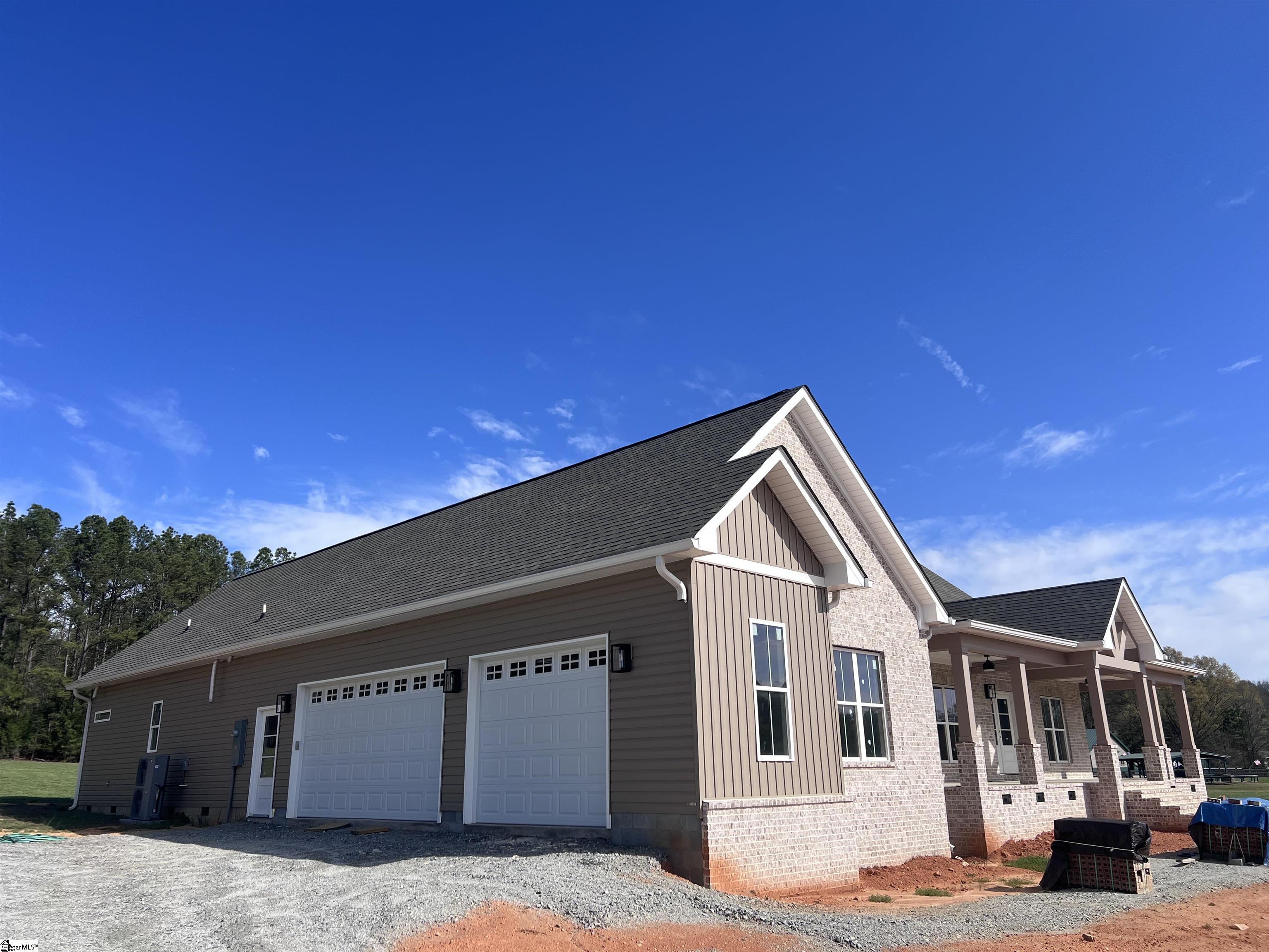 406 Casey Road Woodruff, SC 29388 - Photo 3 of 50