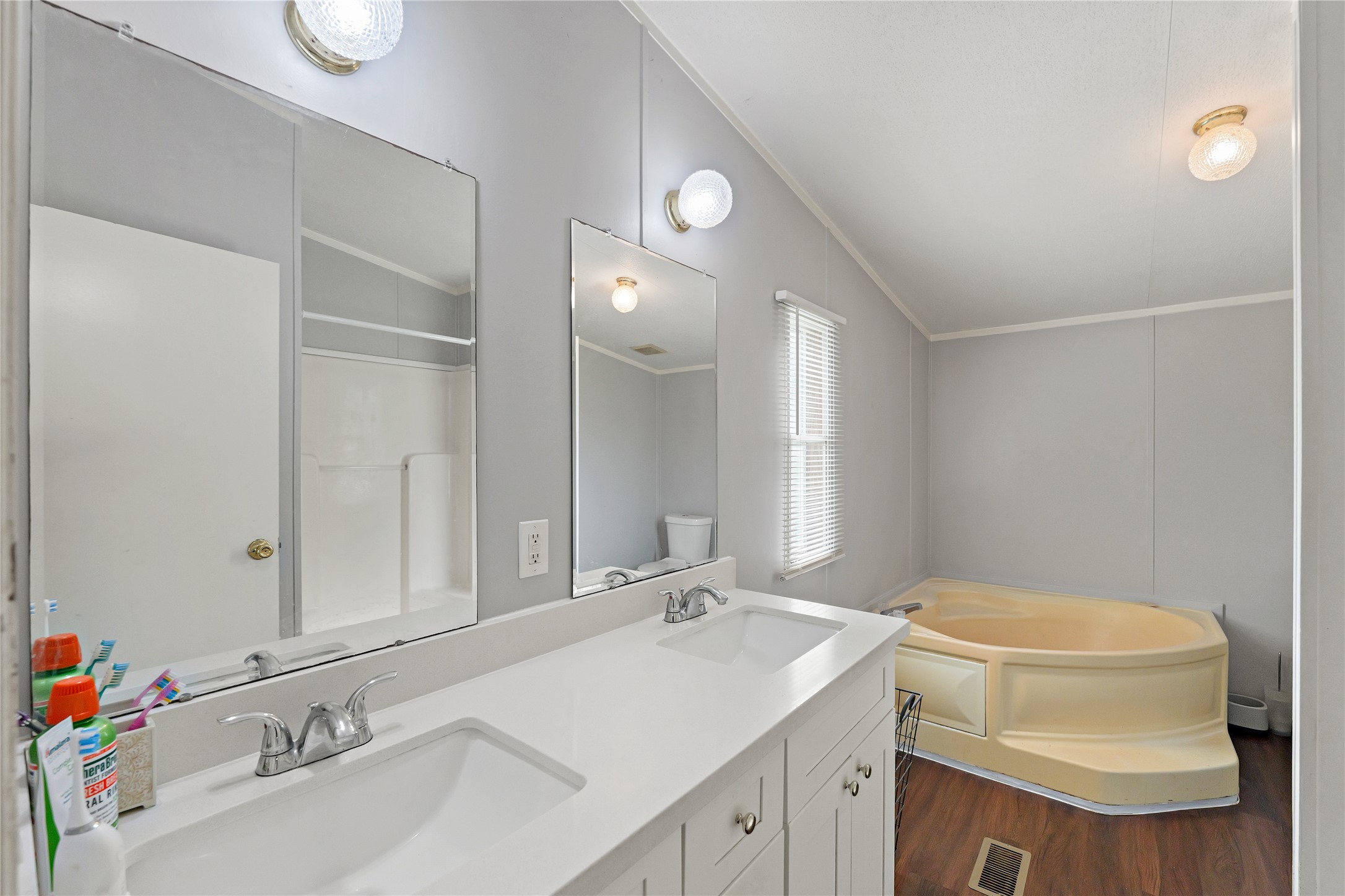 16572 River Ranch Drive Conroe, TX 77302 - Photo 16 of 24 a bathroom with a sink and a toilet