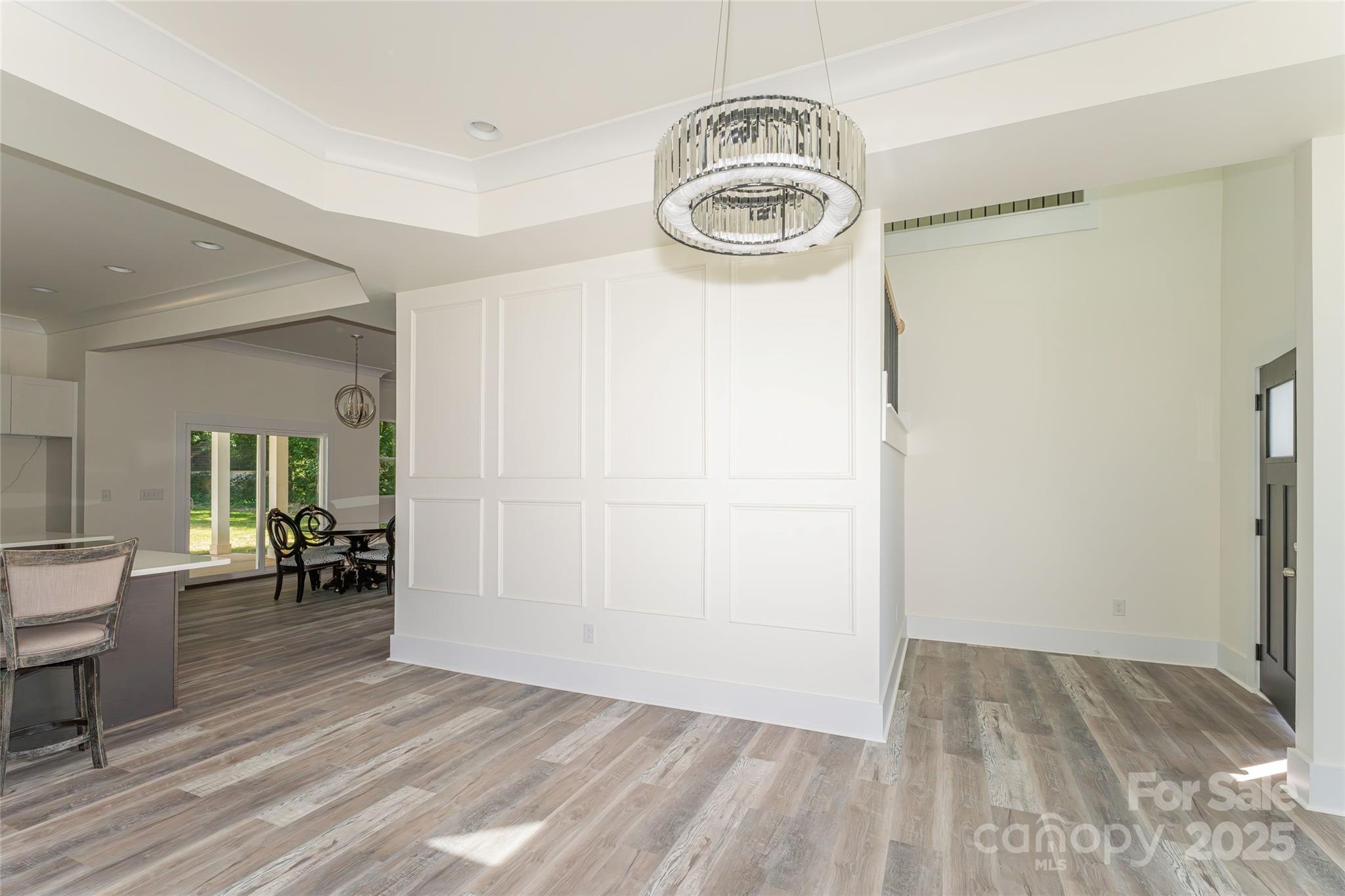 9818 Hood Road Charlotte, NC 28215 - Photo 6 of 35 Gallery Image 6