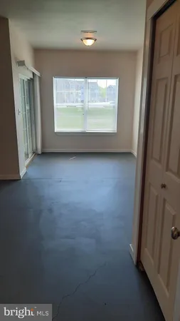 $2,025 | 712 Admiral's Quay Drive, Mechanicsburg, PA 17050