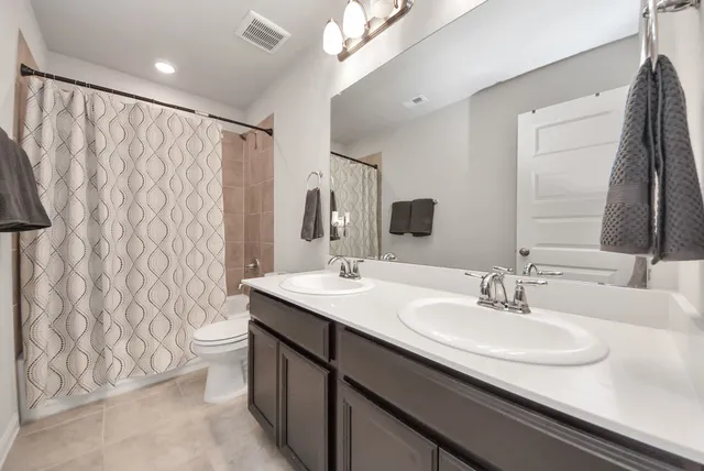 $415,000 | 930 Pismo Lane, Rosharon, TX 77583