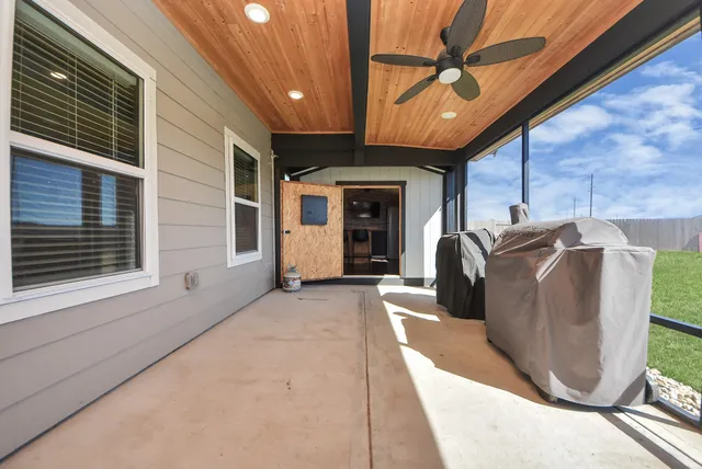 $415,000 | 930 Pismo Lane, Rosharon, TX 77583