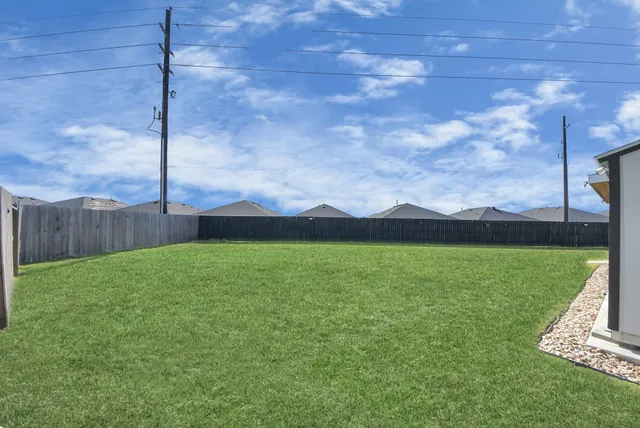 $415,000 | 930 Pismo Lane, Rosharon, TX 77583