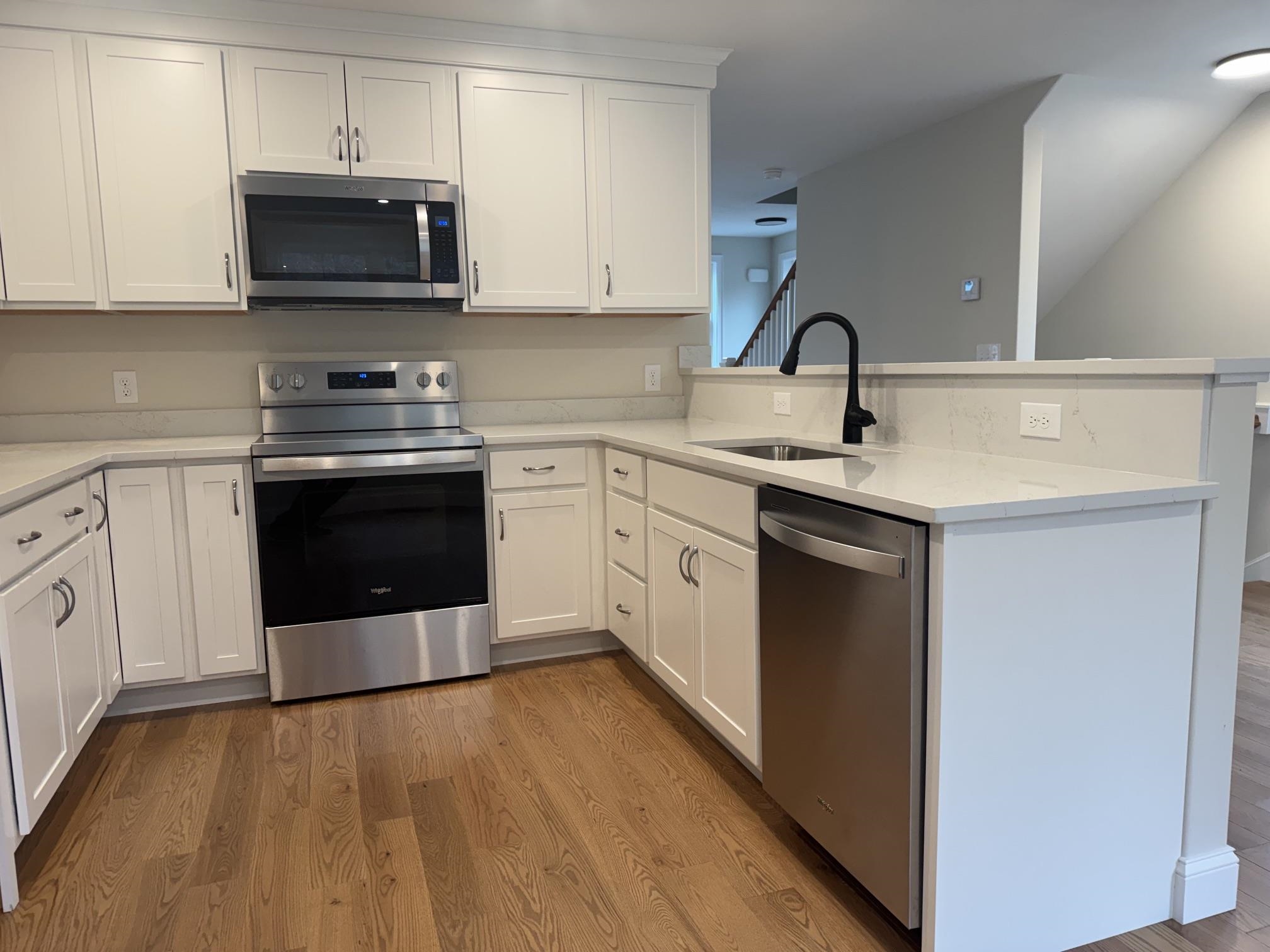 87 Kearsarge Lane Tilton, NH 03276 - Photo 2 of 16