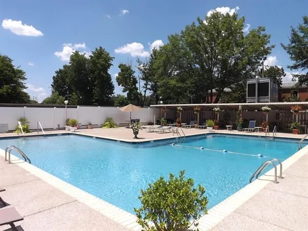 $125,000 | 1960 North Parkway Avenue, Unit 205, Memphis, TN 38112