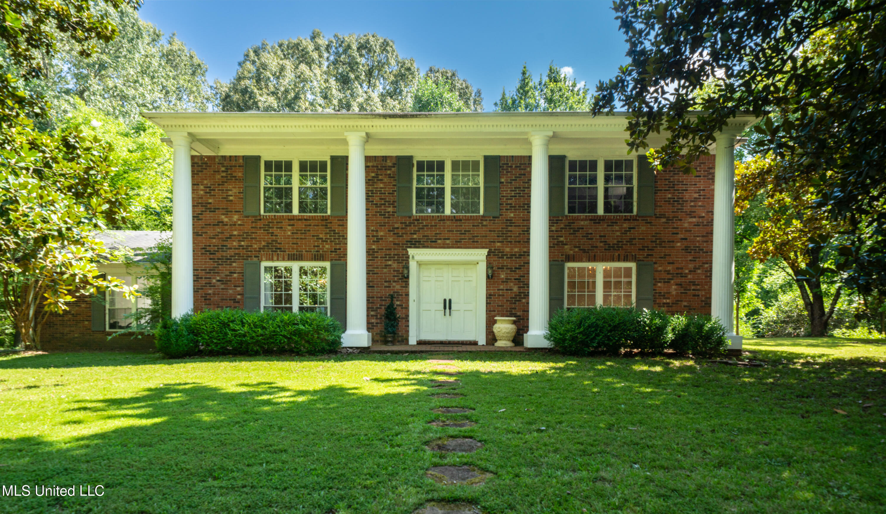 6333 Church Road Walls, MS 38680 - Photo 10 of 44 Welcome in!