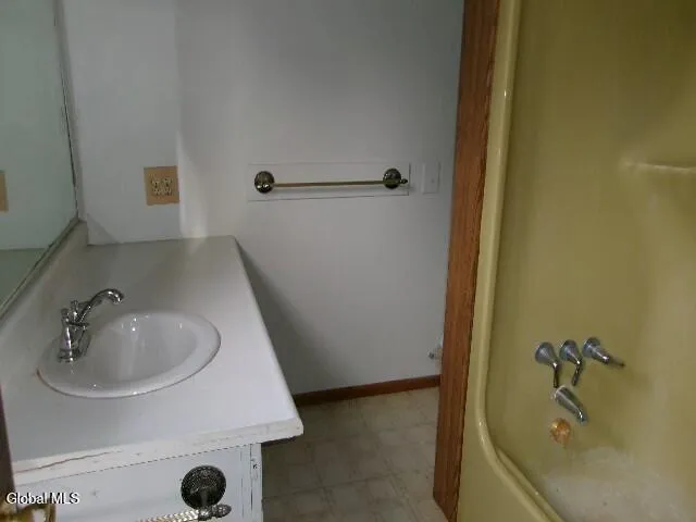 $279,900 | 1958 Putnam Road, Rotterdam, NY 12306