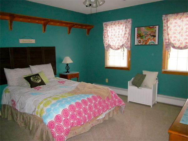 36 Strong Road Southampton, MA 01073 - Photo 15 of 20 a bedroom with a bed and window