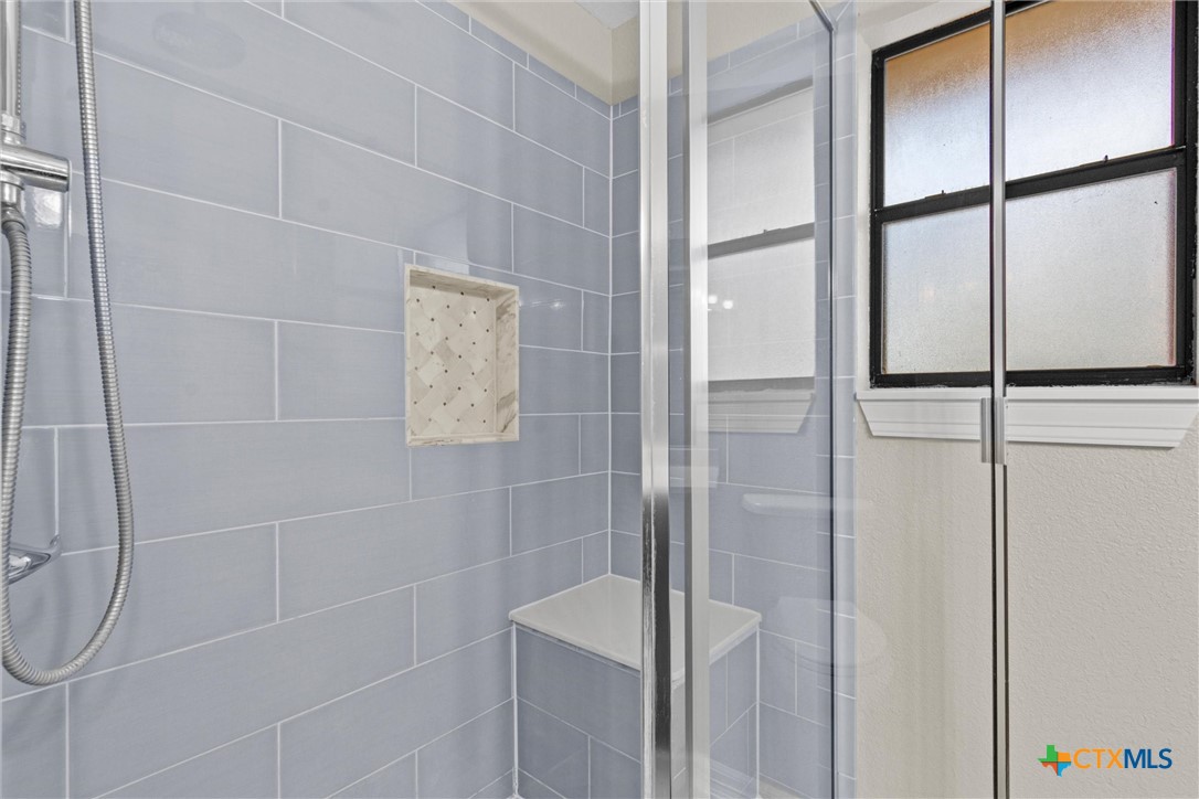 180 County Road 4933 Kempner, TX 76539 - Photo 18 of 24 a bathroom with a shower