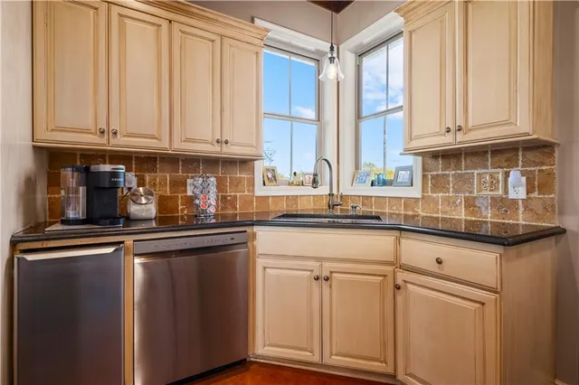 $749,000 | 123 Columns Drive, Alexandria, LA 71303