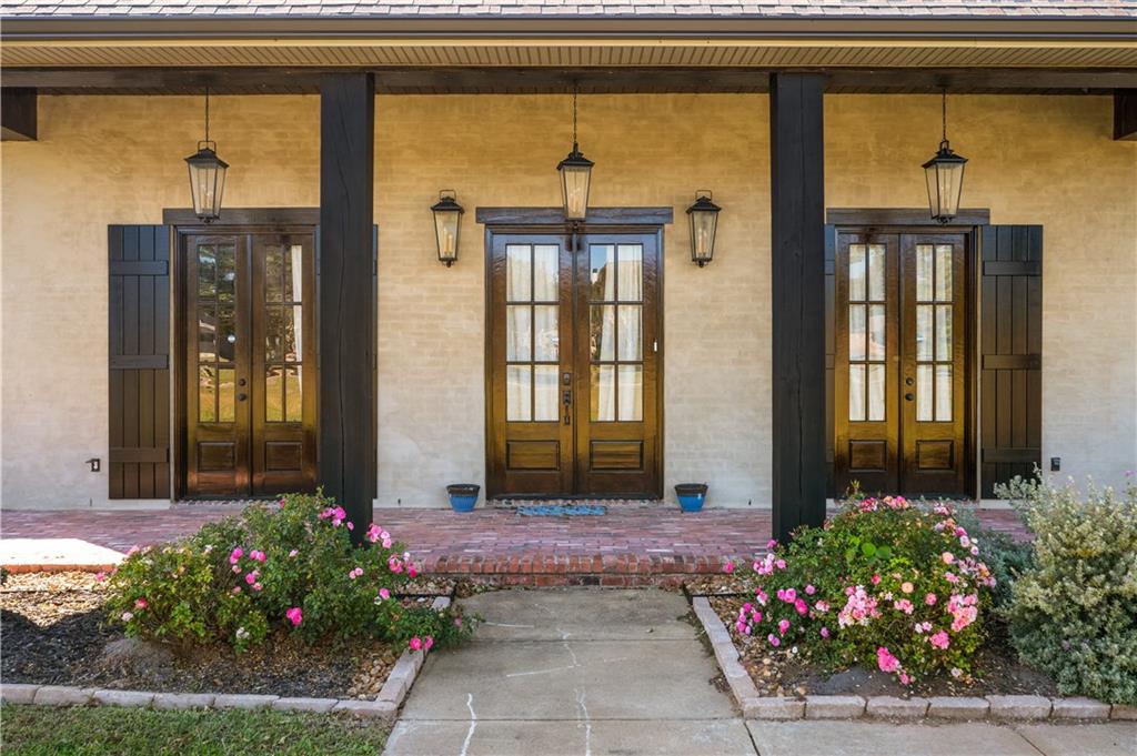 123 Columns Drive Alexandria, LA 71303 - Photo 2 of 45