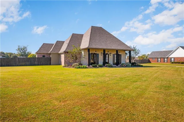 $749,000 | 123 Columns Drive, Alexandria, LA 71303