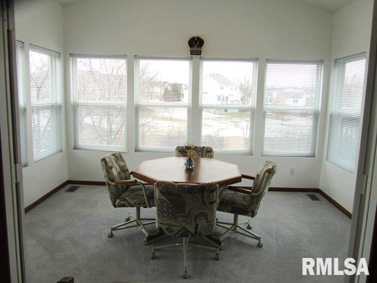 3855 Raleigh Avenue Bettendorf, IA 52722 - Photo 10 of 20 Gallery Image 10