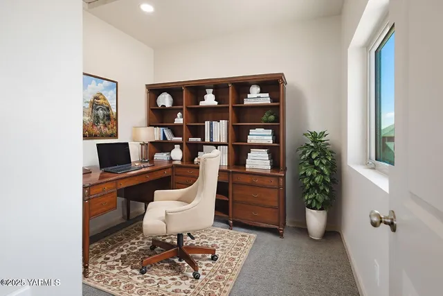 $265,000 | 801 South 16th Avenue, Unit 5, Yakima, WA 98902