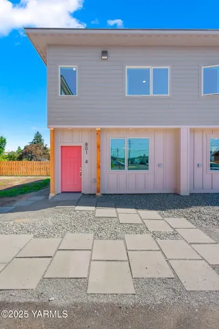 $265,000 | 801 South 16th Avenue, Unit 5, Yakima, WA 98902