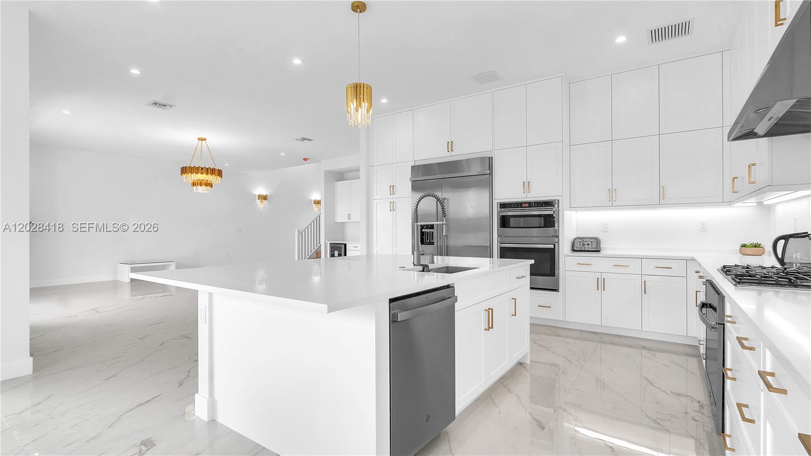 20284 Bandon Dunes Road Boca Raton, FL 33434 - Photo 5 of 58