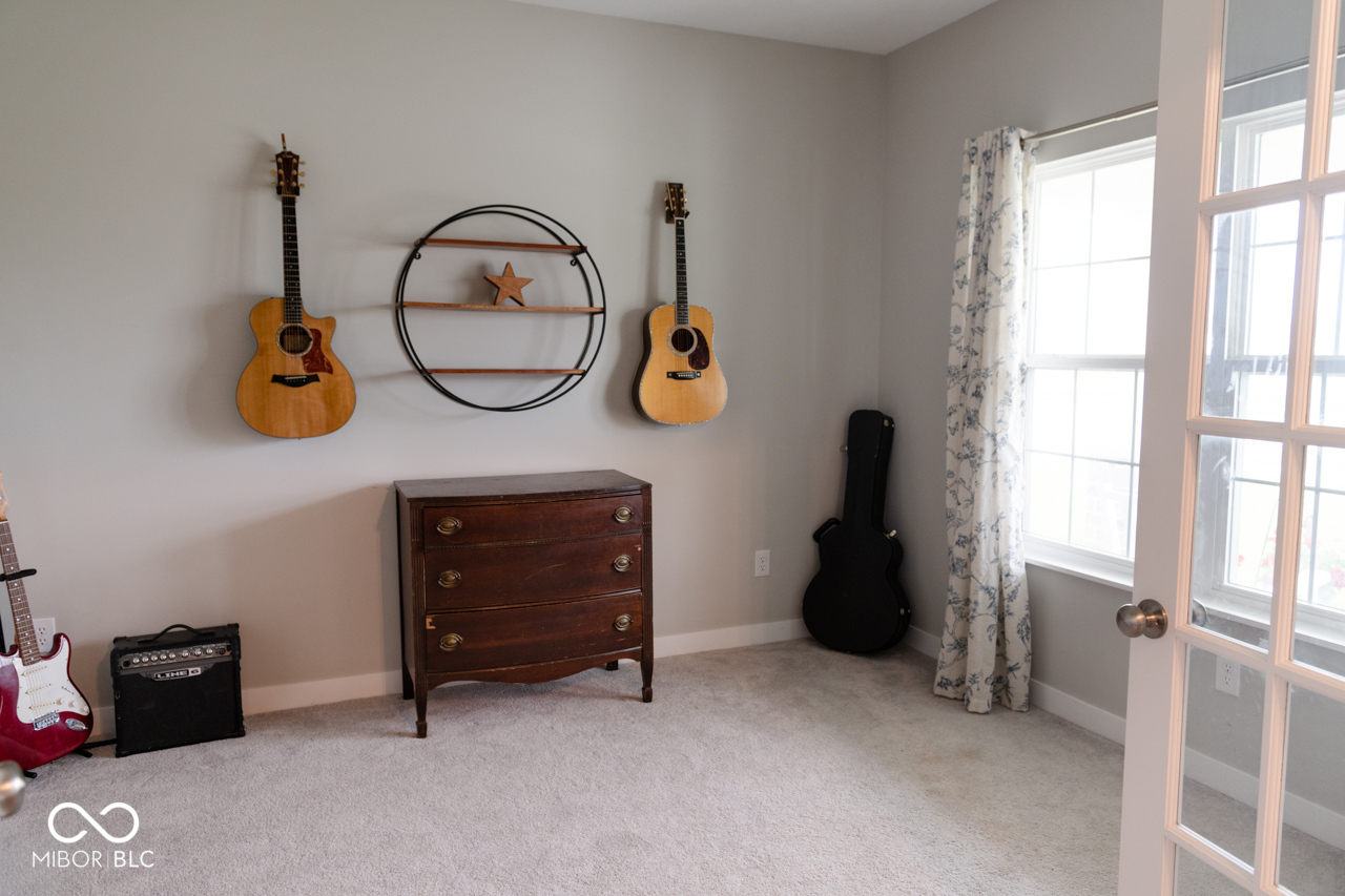 9176 Springbrook Drive Pendleton, IN 46064 - Photo 5 of 33