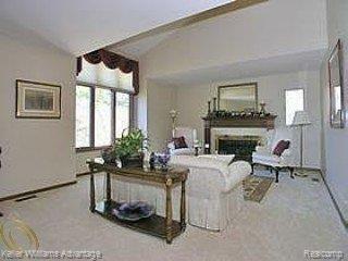 20240 Beck Road Northville, MI 48167 - Photo 4 of 10 LR
