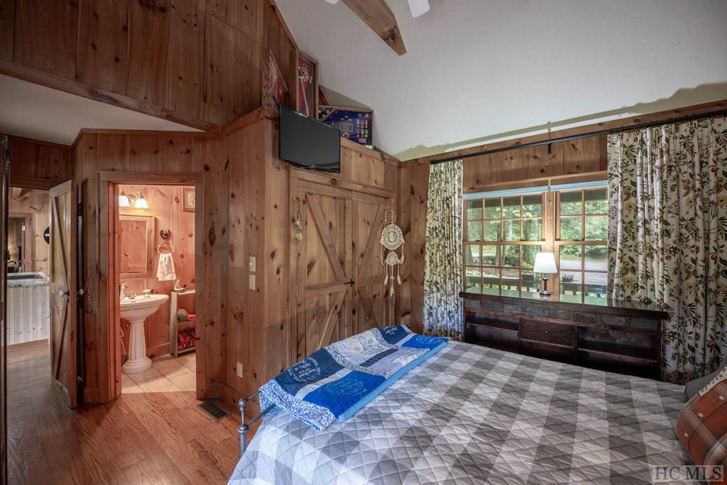 899 Boiling Springs Road Sapphire, NC 28774 - Photo 19 of 59 Gallery Image 19