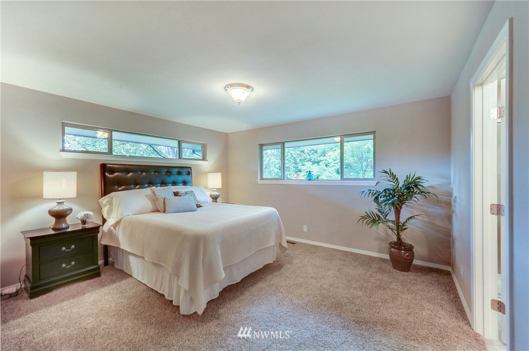 8629 196th Street Southwest Edmonds, WA 98026 - Photo 11 of 21