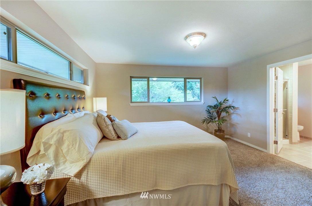 8629 196th Street Southwest Edmonds, WA 98026 - Photo 12 of 21