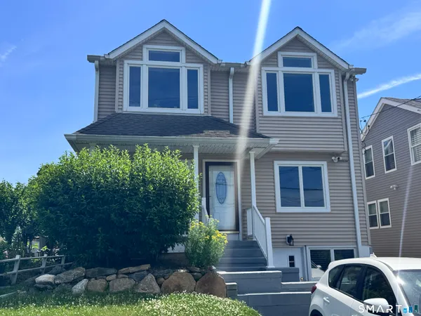 $1,099,000 | 556 Fairfield Avenue, Stamford, CT 06902