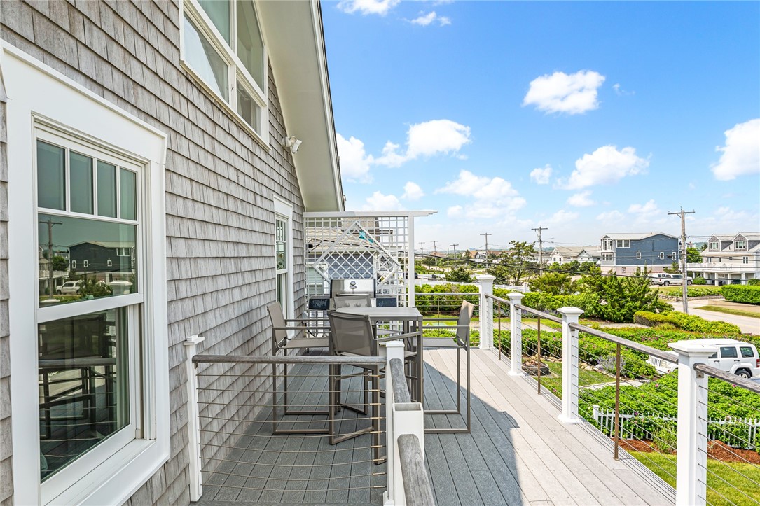 413 Atlantic Avenue Westerly, RI 02891 - Photo 13 of 45