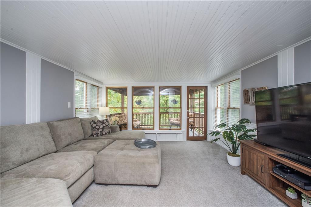 644 Highview Road Pittsburgh, PA 15234 - Photo 13 of 25 Gallery Image 13