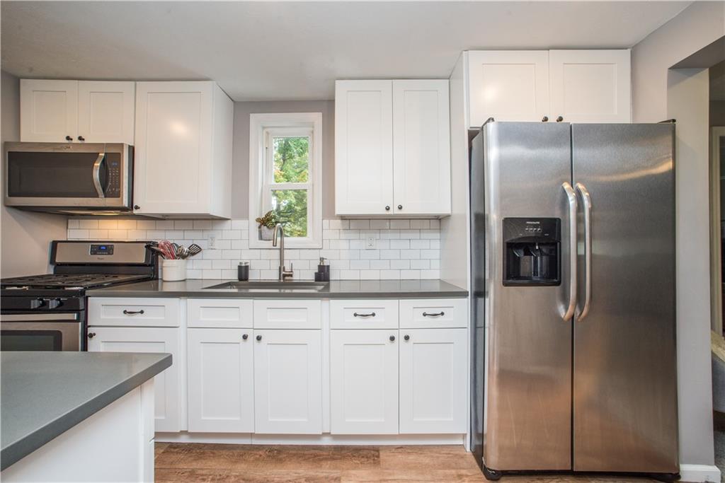 644 Highview Road Pittsburgh, PA 15234 - Photo 9 of 25 Gallery Image 9