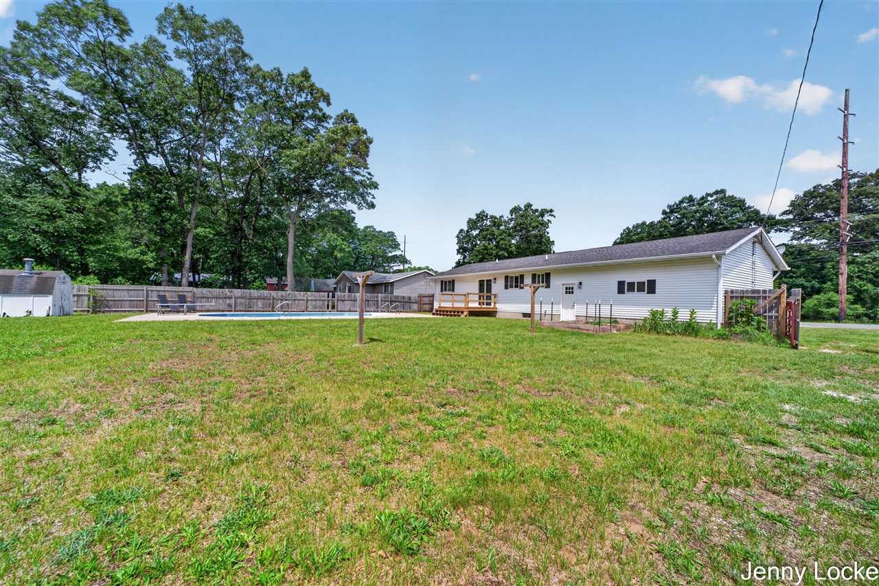 2391 MacArthur Road Muskegon, MI 49442 - Photo 34 of 41