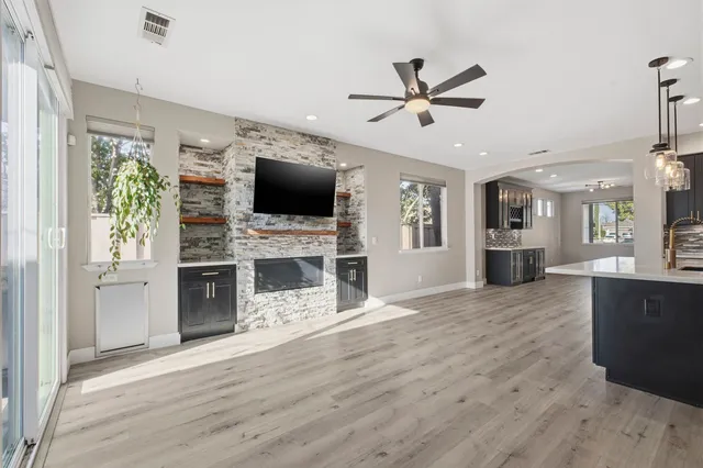 $3,300 | 601 Tamarindo Way, Roseville, CA 95678