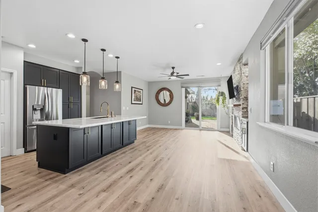 $3,300 | 601 Tamarindo Way, Roseville, CA 95678