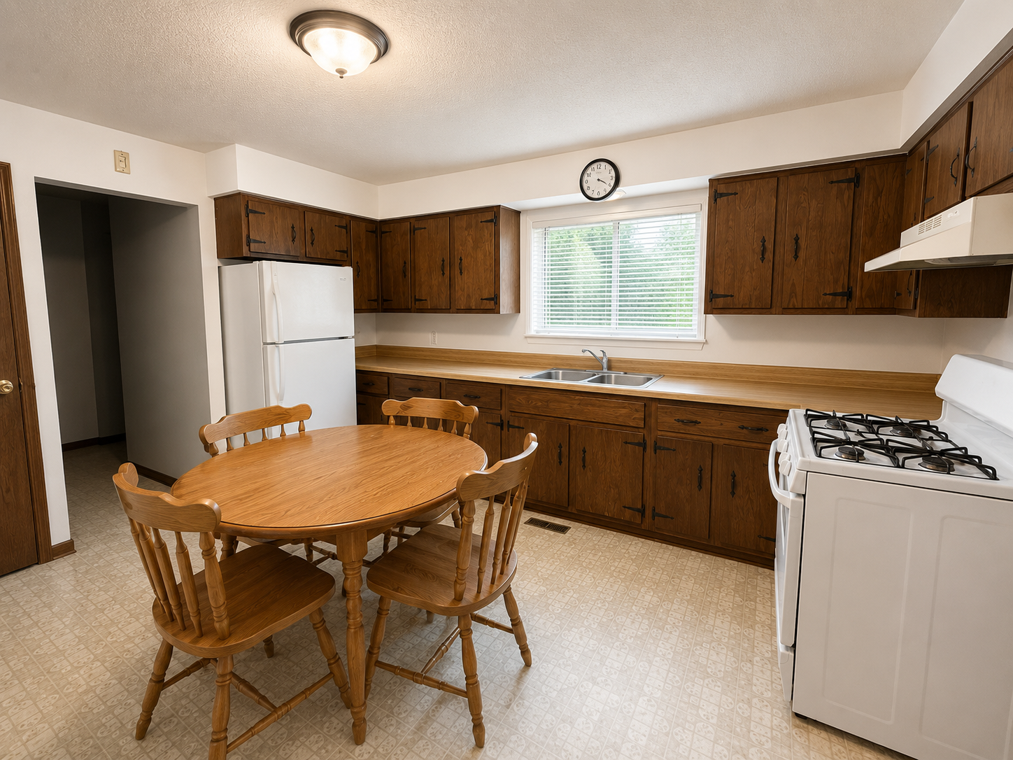 30 North 1st Street Luck, WI 54853 - Photo 4 of 10