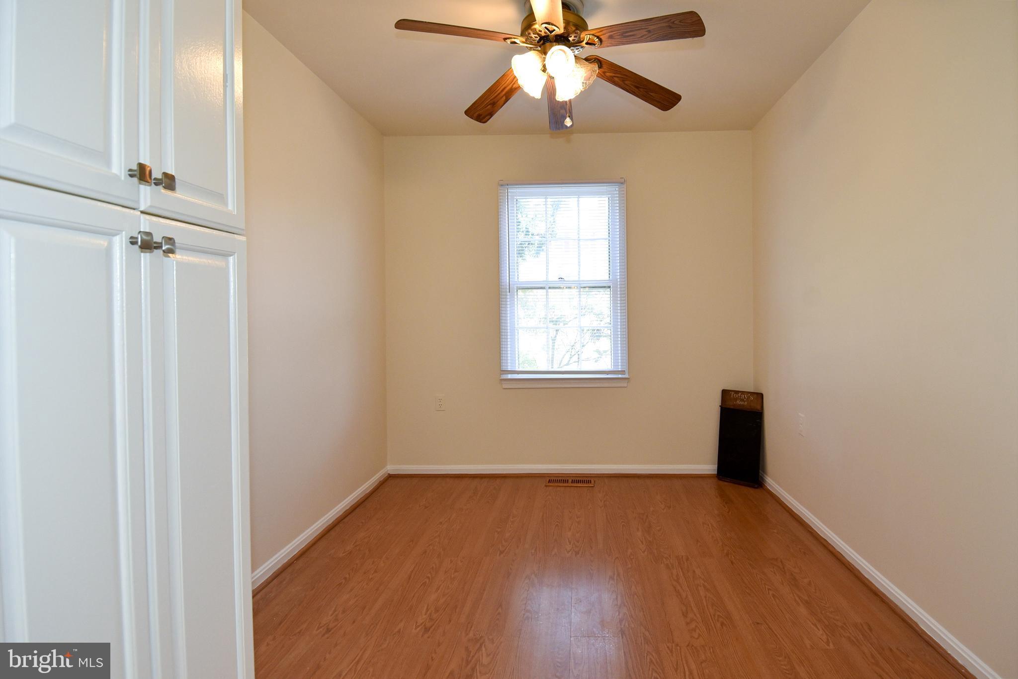 3011 Seminole Road Woodbridge, VA 22192 - Photo 18 of 55 Space for Table in Kitchen